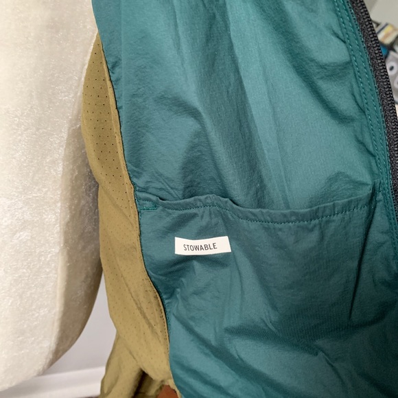 REI running zip jersey - Picture 7 of 8